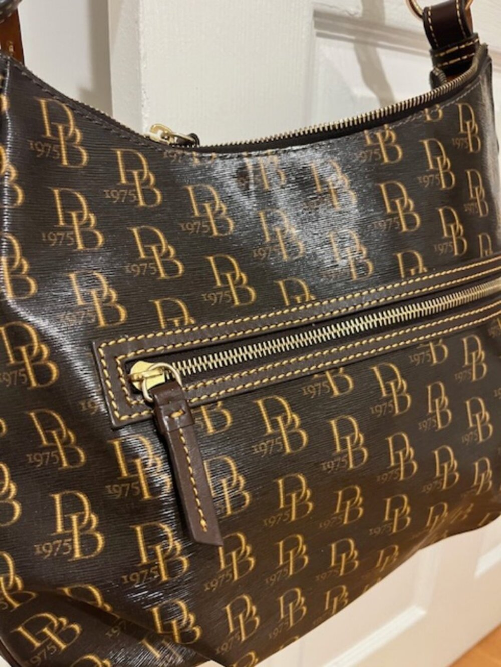 Dooney & Bourke 1975 Collection - Patent Leather Monogram Purse + Wallet Set - Picture 2 of 16
